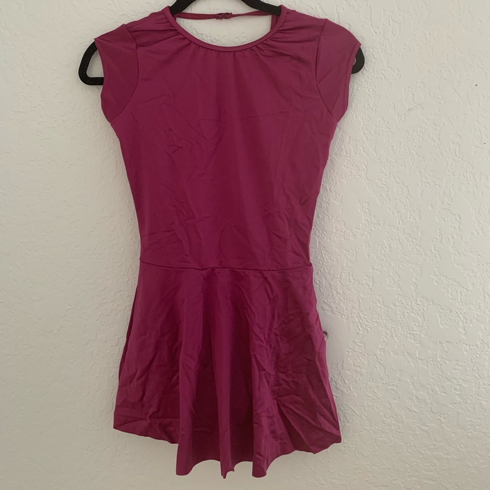 Dance costume. only been used once. Can be used for ballet and contemporary